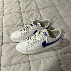 Nike low top blazers size men’s 9.5 - worn only a few times